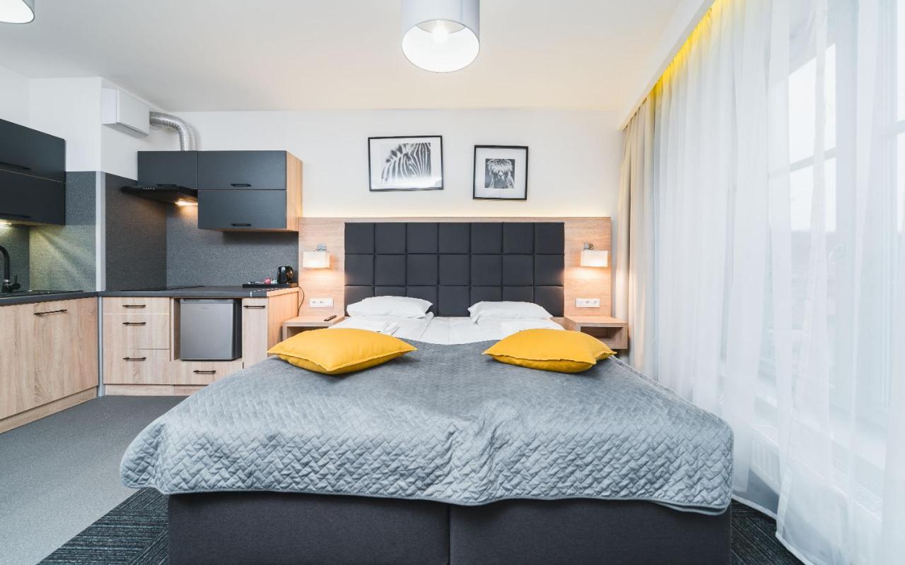 Aron Residence - By Upstairs Краков Экстерьер фото